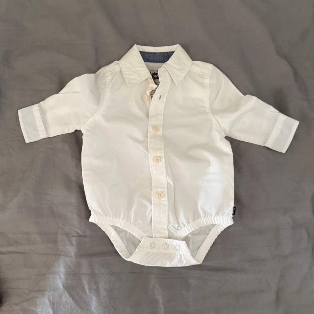 White Long Sleeve Baby Onesie 3 mo